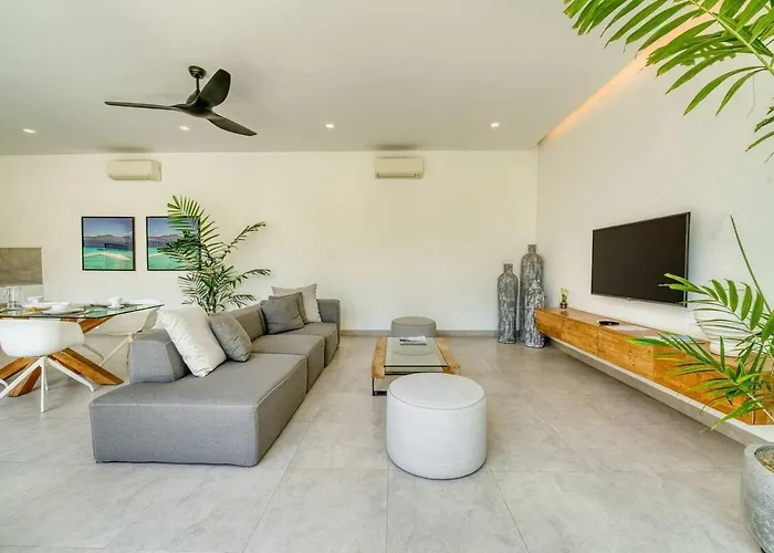 Yuka V1 Modern Tropical 2br With Pool In
