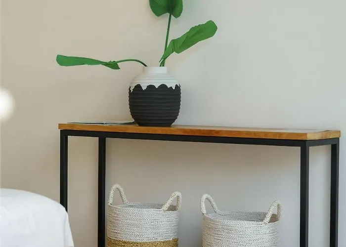 ヴィラ Yuka V1 Modern Tropical 2br With Pool In スミニャック