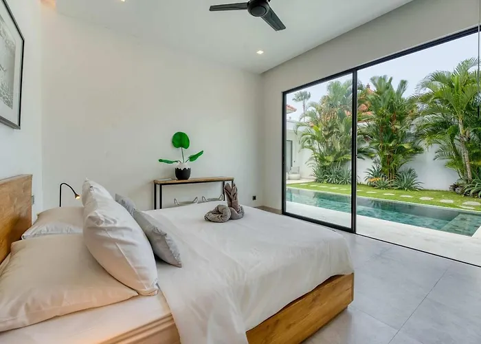 Yuka V1 Modern Tropical 2br With Pool In * スミニャック