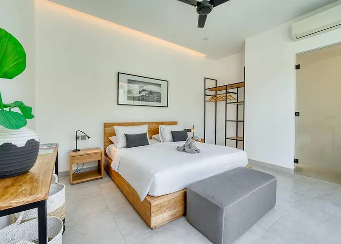 Yuka V1 Modern Tropical 2br With Pool In *